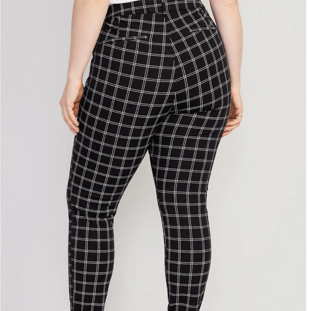 High-Waisted sz18 Petite  Pixie Skinny Pants